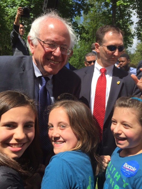 3 Youth Plaintiffs from Our Children’s Trust met Bernie Sanders!